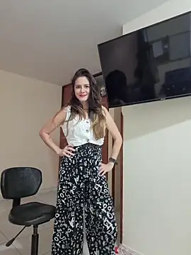 Hanny 24 online show from February 4, 8:26 pm