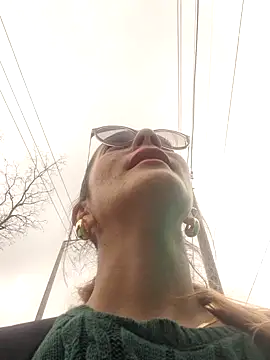 Hanny 24 online show from March 4, 2:21 pm