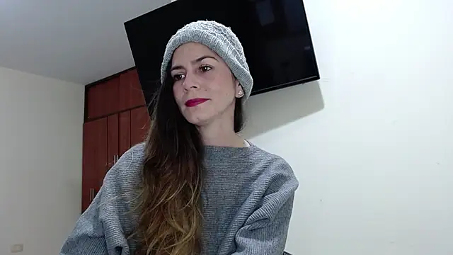 Hanny 24 online show from March 3, 11:45 pm