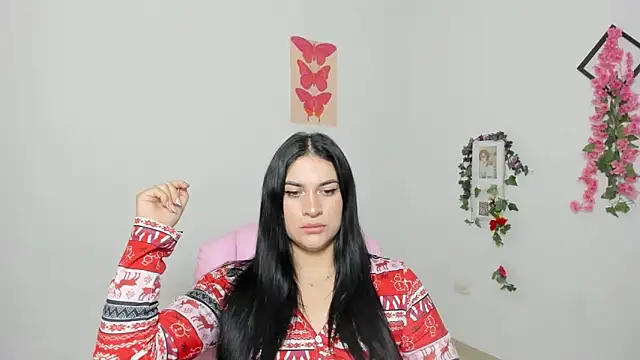 Emic  online show from December 1, 2:40 pm