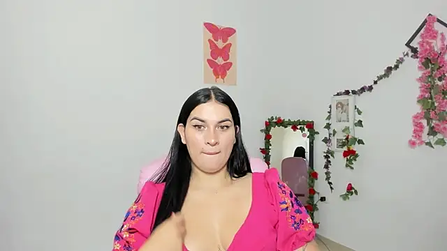 Emic  online show from November 14, 2:54 pm