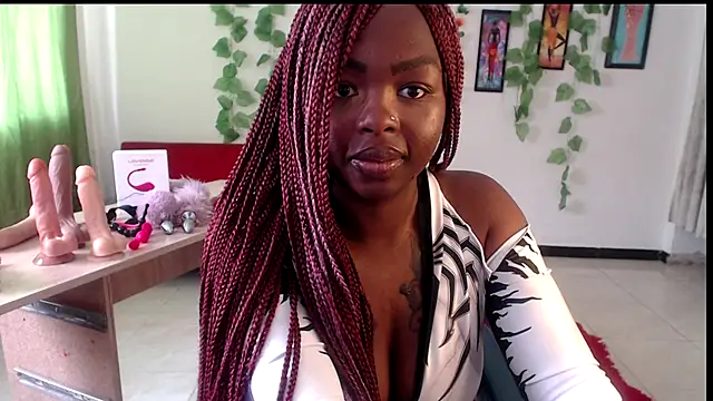 Snapshot of _Zooee chatting on November 19, 5:13 pm Zooee online show from November 19, 5:13 pm