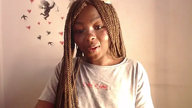 Snapshot of _Zooee chatting on July 18, 4:04 pm Zooee online show from July 18, 4:04 pm