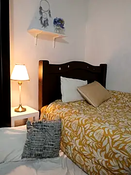 anitagrenn online show from April 23, 1:12 am