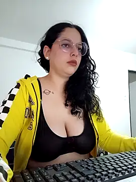 babyluna939 online show from May 11, 12:28 pm