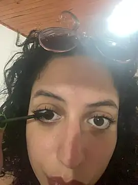 Snapshot of babyluna939 chatting on March 7, 12:04 am babyluna939 online show from March 7, 12:04 am