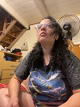 Snapshot of babyluna939 chatting on October 10, 6:53 pm babyluna939 online show from October 10, 6:53 pm