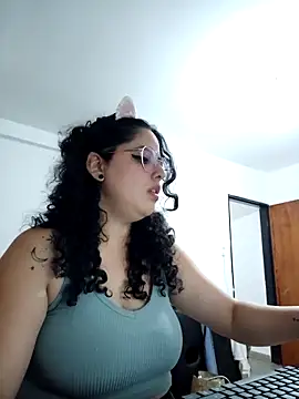 babyluna939 online show from April 8, 4:08 pm