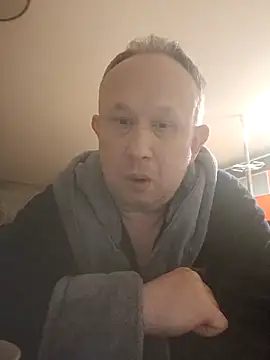 X46x online show from October 13, 4:03 am