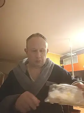 X46x online show from January 11, 6:09 am