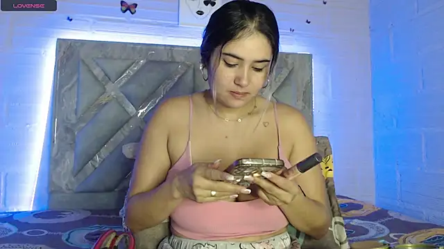 tami vega online show from May 4, 12:41 pm