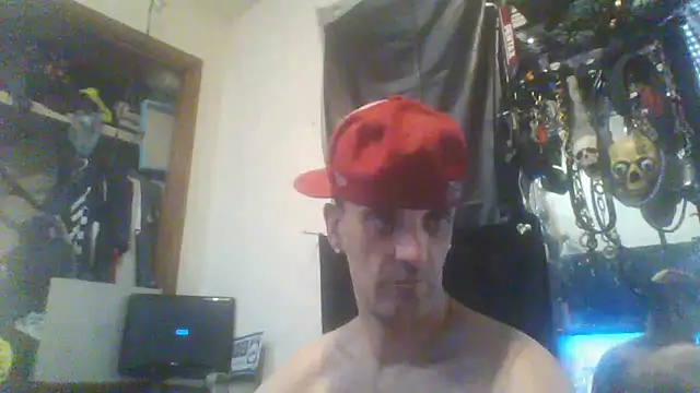 Snapshot of slinginbigD chatting on March 22, 2:58 pm slinginbigD online show from March 22, 2:58 pm