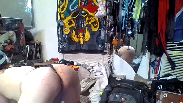 slinginbigD online show from October 31, 4:53 am