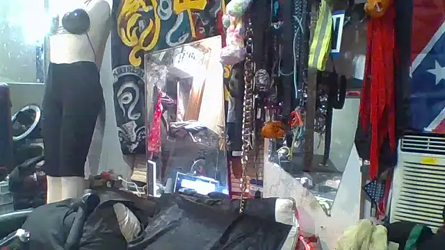 slinginbigD online show from November 2, 4:06 am