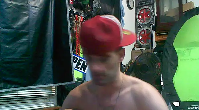 Snapshot of slinginbigD chatting on March 3, 5:47 am slinginbigD online show from March 3, 5:47 am