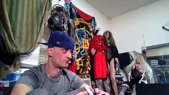 slinginbigD online show from February 17, 11:46 pm