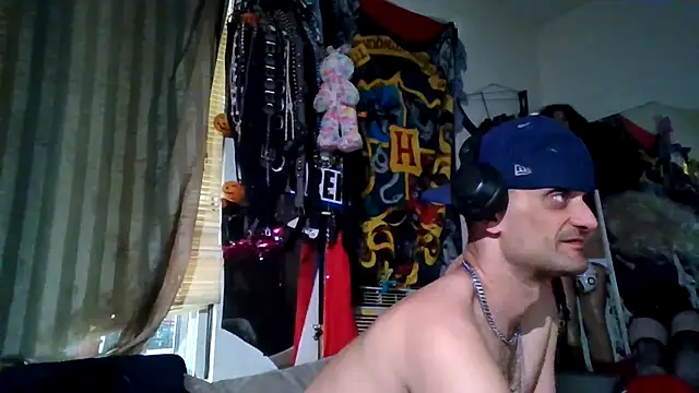 slinginbigD online show from March 3, 9:00 pm