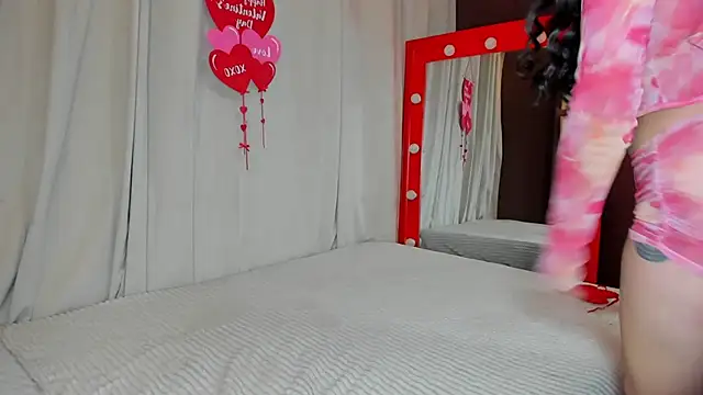 Little Ivy online show from February 16, 8:51 pm