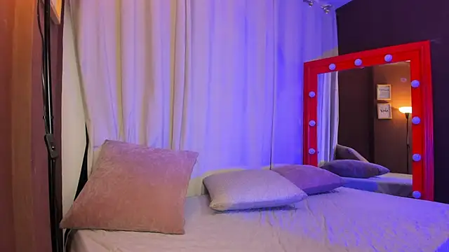 Little Ivy online show from February 23, 7:25 pm