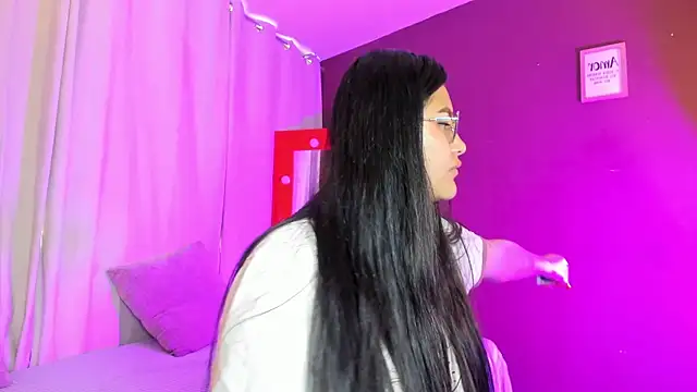 Little Ivy online show from February 24, 6:42 pm