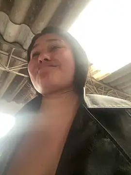 Snapshot of Little_Ivy chatting on November 24, 7:36 pm Little Ivy online show from November 24, 7:36 pm