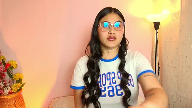 Little Ivy online show from February 7, 12:57 pm