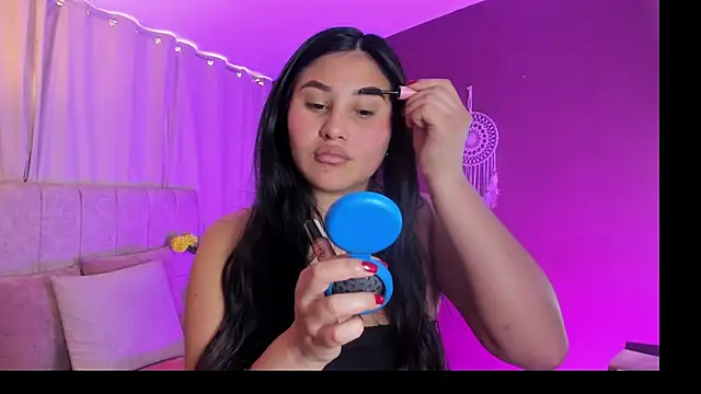 Little Ivy online show from January 9, 7:10 pm