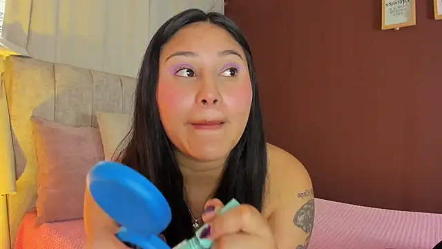 Little Ivy online show from October 15, 7:33 pm