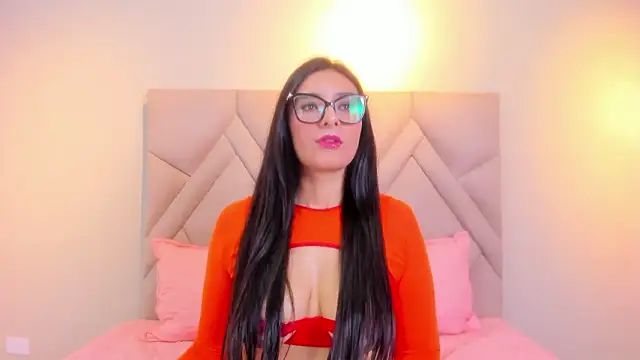 Isis Osman online show from March 12, 2:10 pm