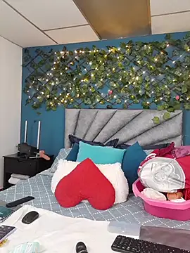 Grey Lorenz11 online show from February 24, 9:21 am