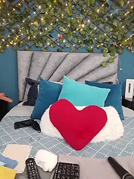 Grey Lorenz11 online show from March 10, 9:13 am