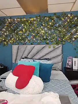 Grey Lorenz11 online show from February 5, 8:21 am