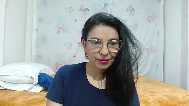 anybellucci43 online show from March 8, 4:01 am