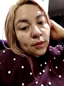 Bruja  Scarlata online show from November 13, 10:08 am