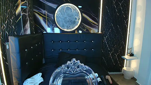 Bruja  Scarlata online show from November 10, 10:09 am