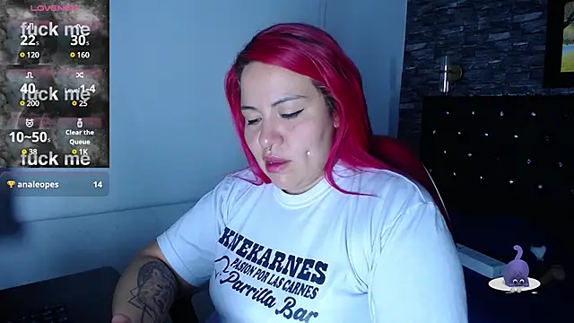 Bruja  Scarlata online show from February 25, 9:04 pm