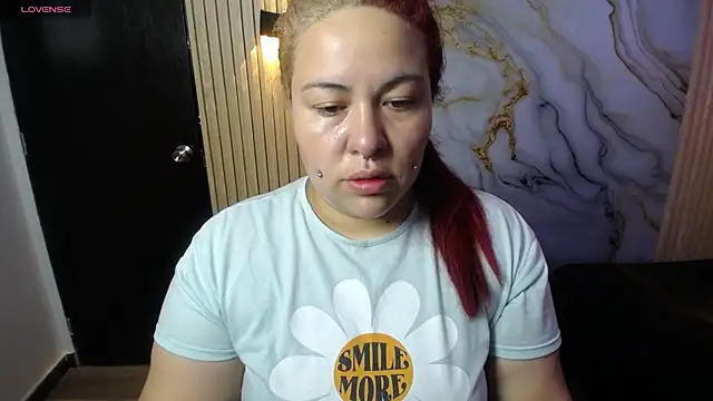 Bruja  Scarlata online show from October 2, 10:18 am