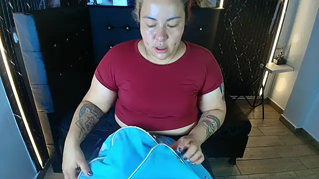 Bruja  Scarlata online show from November 24, 10:15 am