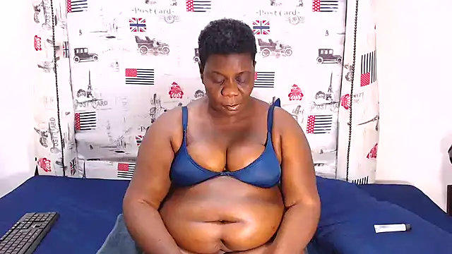 Honeybumsx32 online show from October 29, 8:19 pm