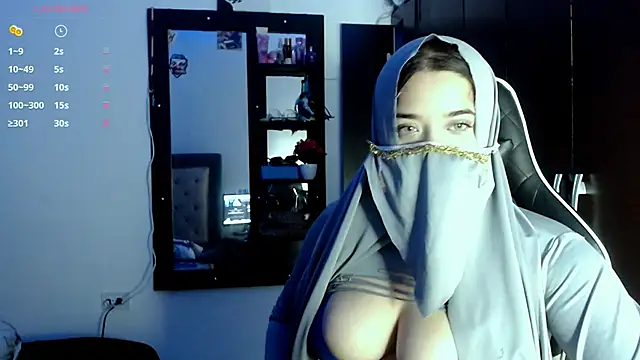 Snapshot of janna_isa chatting on September 13, 12:10 am janna isa online show from September 13, 12:10 am
