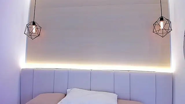 valerysantos  online show from February 11, 12:16 pm