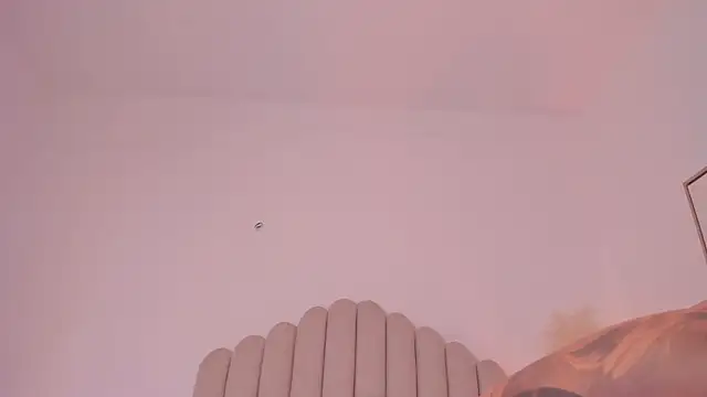 Snapshot of valerysantos_ chatting on July 3, 11:50 am valerysantos online show from July 3, 11:50 am