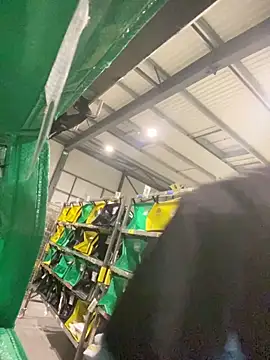 Snapshot of benben190 chatting on March 10, 11:27 pm benben190 online show from March 10, 11:27 pm