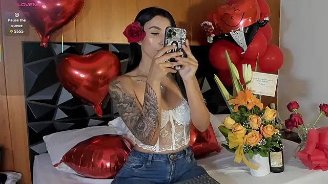 Wendy Marchall online show from February 14, 7:36 pm