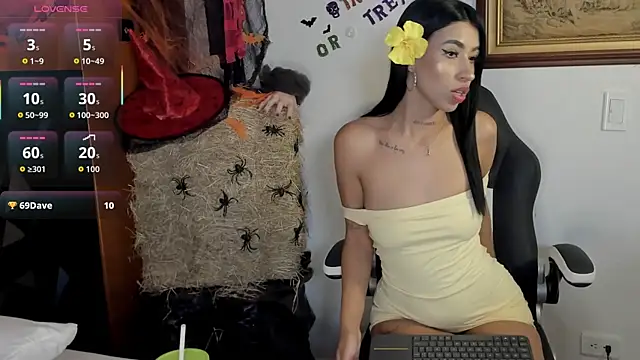 Wendy Marchall online show from October 27, 7:15 pm