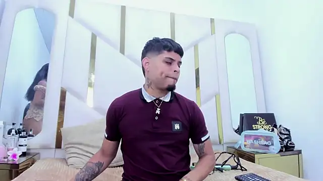 MelissaAndZeuss online show from October 9, 7:20 am