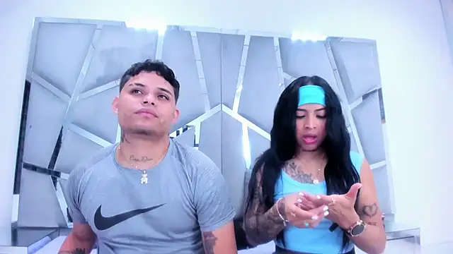 MelissaAndZeuss online show from March 19, 4:25 am