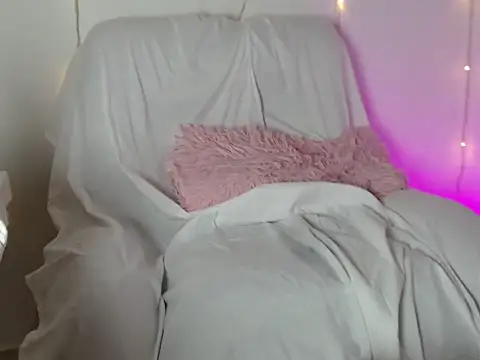 teffi smith25 online show from November 8, 1:25 pm