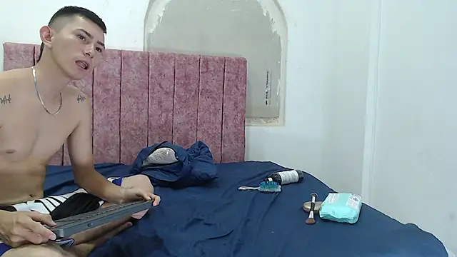 Snapshot of sex_duofanastic chatting on March 16, 4:41 am sex duofanastic online show from March 16, 4:41 am