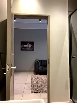 mmbaliii online show from January 11, 7:15 am